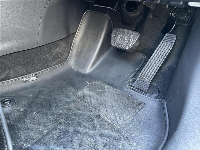 ハリアー Ｇ　１オーナー　純正ナビ　ＢＴ／ＵＳＢ／ＴＶ　バックカメラ　半革　電動シート　電動リアゲート　ＡＣＣ　ＬＫＡ　前後センサー　ＬＥＤ　前フォグ　オートハイビーム　純正マット　純正ＡＷ　スペアキー　ＥＴＣ（21枚目）