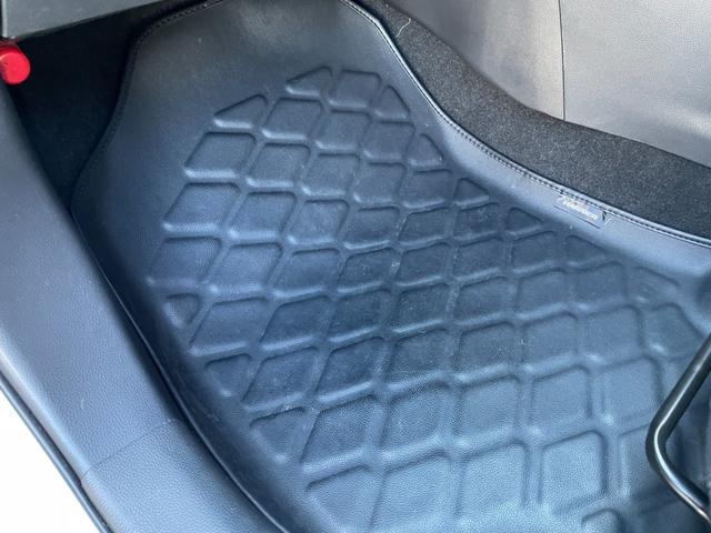 ハリアー Ｇ　１オーナー　純正ナビ　ＢＴ／ＵＳＢ／ＴＶ　バックカメラ　半革　電動シート　電動リアゲート　ＡＣＣ　ＬＫＡ　前後センサー　ＬＥＤ　前フォグ　オートハイビーム　純正マット　純正ＡＷ　スペアキー　ＥＴＣ（48枚目）