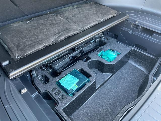 ハリアー Ｇ　１オーナー　純正ナビ　ＢＴ／ＵＳＢ／ＴＶ　バックカメラ　半革　電動シート　電動リアゲート　ＡＣＣ　ＬＫＡ　前後センサー　ＬＥＤ　前フォグ　オートハイビーム　純正マット　純正ＡＷ　スペアキー　ＥＴＣ（60枚目）