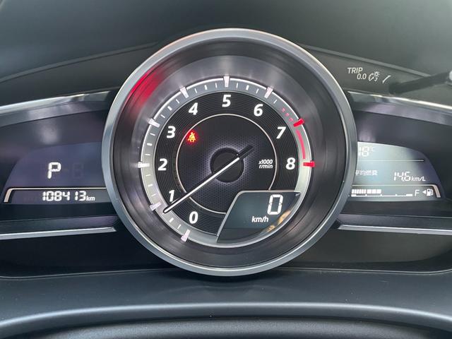 納車前に内外装のクリーニングをいたします。各種コーティング（別途有料）もご用意しておりますので、是非ご相談ください。