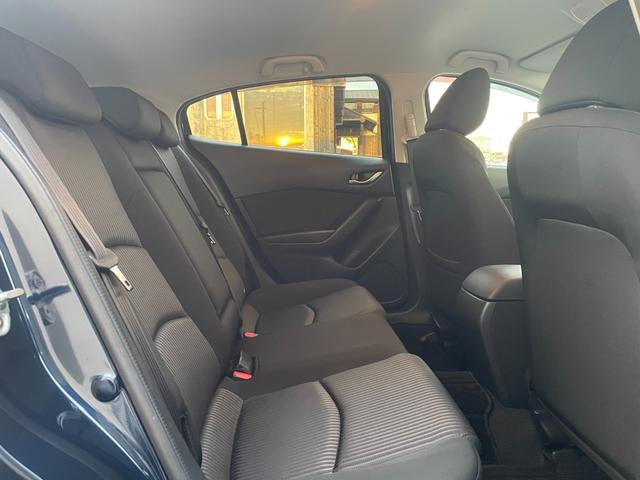 納車前に内外装のクリーニングをいたします。各種コーティング（別途有料）もご用意しておりますので、是非ご相談ください。