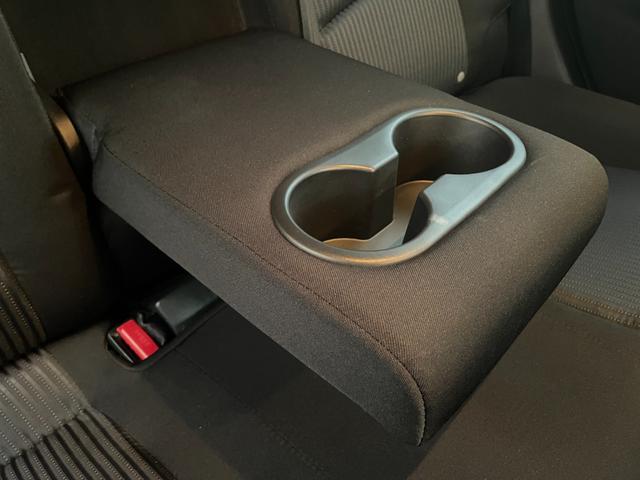 納車前に内外装のクリーニングをいたします。各種コーティング（別途有料）もご用意しておりますので、是非ご相談ください。