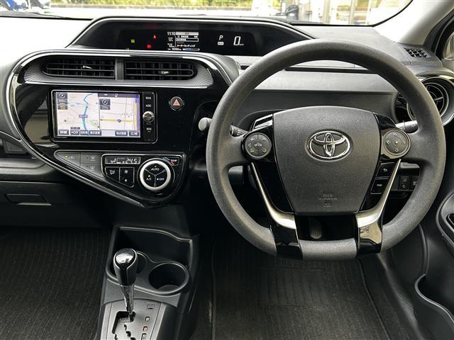 アクア Ｓスタイルブラック　純正ナビ　前後ドライブレコーダー　バックカメラ　純正ビルトインＥＴＣ　ＣＤ／ＤＶＤ／フルセグＴＶ／Ｂｌｕｅｔｏｏｔｈ／ＳＤ　ＬＥＤヘッドライト　プリクラッシュセーフティ　レーンディパーチャーアラート（6枚目）