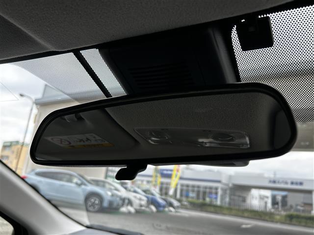 アクア Ｓスタイルブラック　純正ナビ　前後ドライブレコーダー　バックカメラ　純正ビルトインＥＴＣ　ＣＤ／ＤＶＤ／フルセグＴＶ／Ｂｌｕｅｔｏｏｔｈ／ＳＤ　ＬＥＤヘッドライト　プリクラッシュセーフティ　レーンディパーチャーアラート（17枚目）