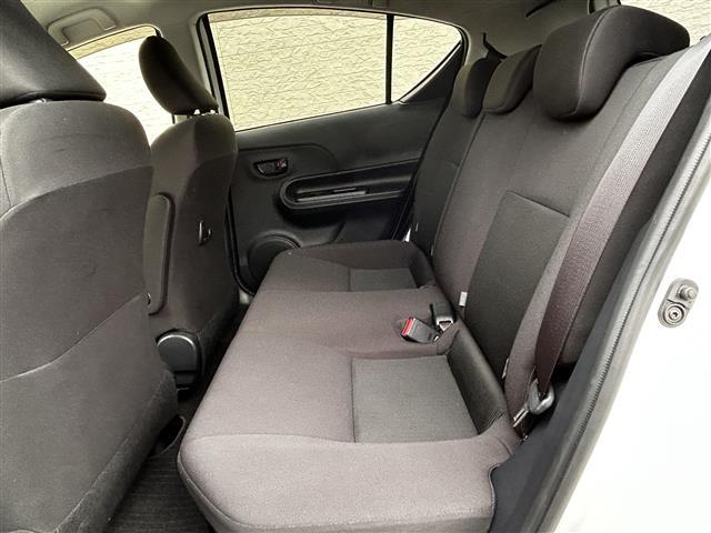 アクア Ｓスタイルブラック　純正ナビ　前後ドライブレコーダー　バックカメラ　純正ビルトインＥＴＣ　ＣＤ／ＤＶＤ／フルセグＴＶ／Ｂｌｕｅｔｏｏｔｈ／ＳＤ　ＬＥＤヘッドライト　プリクラッシュセーフティ　レーンディパーチャーアラート（25枚目）