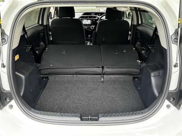 アクア Ｓスタイルブラック　純正ナビ　前後ドライブレコーダー　バックカメラ　純正ビルトインＥＴＣ　ＣＤ／ＤＶＤ／フルセグＴＶ／Ｂｌｕｅｔｏｏｔｈ／ＳＤ　ＬＥＤヘッドライト　プリクラッシュセーフティ　レーンディパーチャーアラート（32枚目）