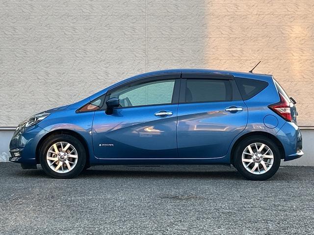 ノート e-パワー メダリスト 純正ナビ ドライブレコーダー ETC 衝突軽減ブレーキ レーダークルーズコントロール ハーフレザーシート LEDヘッドライト オートハイビーム 革巻ステアリング ステアリングスイッチ アームレスト(69枚目)