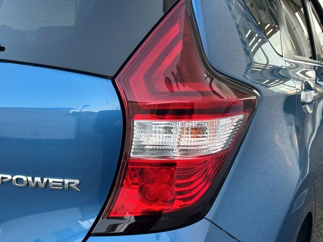 ノート e-パワー メダリスト 純正ナビ ドライブレコーダー ETC 衝突軽減ブレーキ レーダークルーズコントロール ハーフレザーシート LEDヘッドライト オートハイビーム 革巻ステアリング ステアリングスイッチ アームレスト(77枚目)