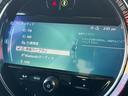 MINI クーパーS シャドー・エディション ワンオーナー 純正HDDナビ BT/USB/AppleCarPlay バックカメラ LKA ACC 前後コーナーセンサー クリアランスソナー オートハイビーム 純正AW 純正フロアマット ETC 中古車画像_4