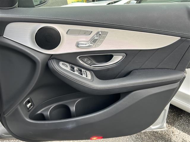 ＧＬＣ ＧＬＣ２５０　４マチックスポーツ（本革仕様）　純正ナビ　全方位カメラ　レーダークルコン　パドルシフト　衝突軽減　レーンキープ　ハンドルアシスト　ＢＳＭ　ハーフレザー　パワーシート　シートヒーター　パワーバックドア　ルーフレール　スペアキー（14枚目）