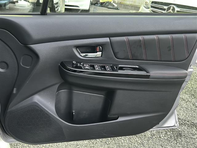 店頭在庫以外にも全国約4万台※の在庫から、ぴったりな1台をご提案します!※2023年10月現在の在庫台数です。売約済の可能性があります。