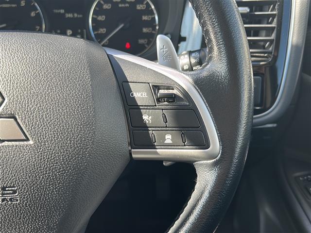 ガラスコーティング、ナビゲーション、ＥＴＣなど、その他のパーツの取り付けお見積もりのご相談も承っております！！クルマのこと何でもお任せください！