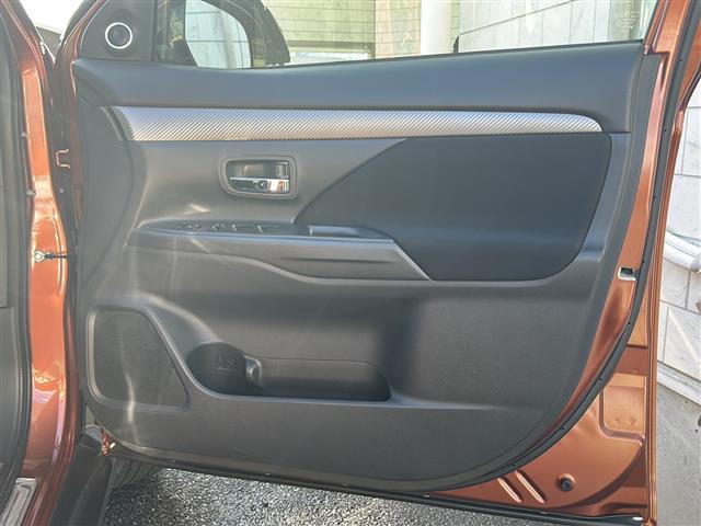 店頭在庫以外にも全国約４万台※の在庫から、ぴったりな１台をご提案します！※２０２３年１０月現在の在庫台数です。売約済の可能性があります。