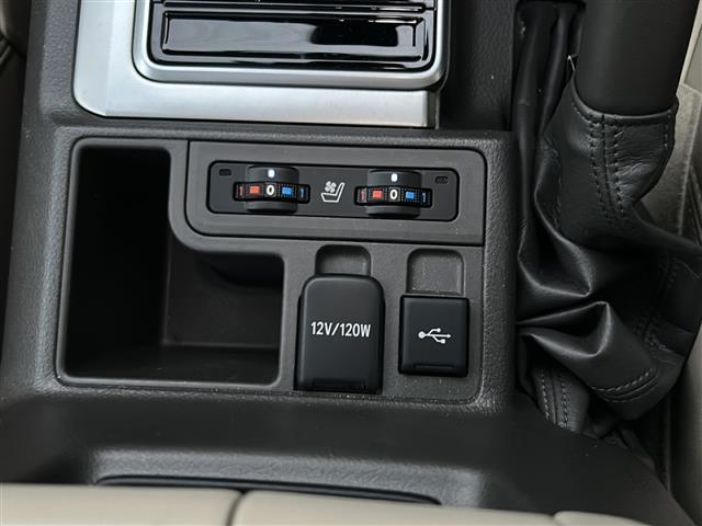 ランドクルーザープラド TX Lパッケージ マットブラックエディション ワンオーナー サンルーフ モデリスタエアロ メーカーナビ 全方位カメラ ルーフレール 純正18インチアルミ トヨタセーフティーセンス 盗難防止装置 横滑り防止装置 電格サードシート 新車時保証書 取説(22枚目)
