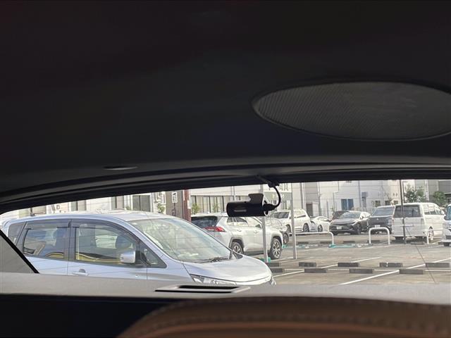 ＸＣ６０ Ｂ５　ＡＷＤ　インスクリプション　純正ナビ　ＡｐｐｌｅＣａｒｐｒａｙ　Ｈａｒｍａｎ／Ｋａｒｄｏｎ　レーダークルコン　全方位カメラ　コーナーセンサー　全席シートヒーター　前席シートクーラー　前席メモリー付きパワーシート　レザーシート（8枚目）