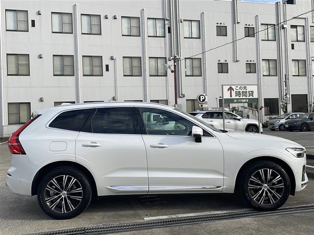 ＸＣ６０ Ｂ５　ＡＷＤ　インスクリプション　純正ナビ　ＡｐｐｌｅＣａｒｐｒａｙ　Ｈａｒｍａｎ／Ｋａｒｄｏｎ　レーダークルコン　全方位カメラ　コーナーセンサー　全席シートヒーター　前席シートクーラー　前席メモリー付きパワーシート　レザーシート（28枚目）