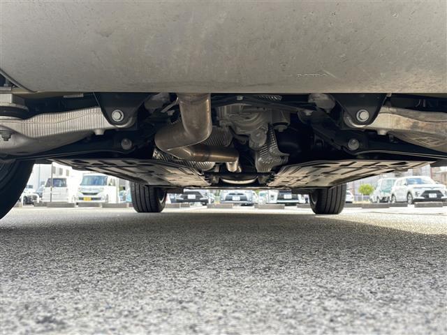 ＸＣ６０ Ｂ５　ＡＷＤ　インスクリプション　純正ナビ　ＡｐｐｌｅＣａｒｐｒａｙ　Ｈａｒｍａｎ／Ｋａｒｄｏｎ　レーダークルコン　全方位カメラ　コーナーセンサー　全席シートヒーター　前席シートクーラー　前席メモリー付きパワーシート　レザーシート（41枚目）