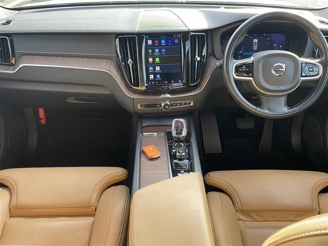 ＸＣ６０ Ｂ５　ＡＷＤ　インスクリプション　純正ナビ　ＡｐｐｌｅＣａｒｐｒａｙ　Ｈａｒｍａｎ／Ｋａｒｄｏｎ　レーダークルコン　全方位カメラ　コーナーセンサー　全席シートヒーター　前席シートクーラー　前席メモリー付きパワーシート　レザーシート（42枚目）