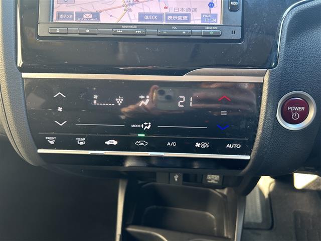 フィットハイブリッド Ｆパッケージ　純正ナビ　ＣＤ　ＤＶＤ　ＦＭ　ＡＭ　ＳＤ　ＵＳＢ　ＡＵＸ　ＢＴ　フルセグＴＶ　Ｂカメラ　前方ドラレコ　ＥＴＣ　ＡＢＳ　プッシュスタート　横滑り防止装置　純正フロアマット　ドアバイザー　フォグライト（7枚目）