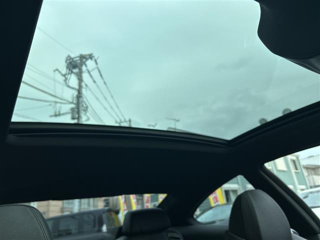 ６シリーズ ６５０ｉクーペ　Ｍスポーツ　サンルフ　純正ナビ　ＣＤ　ＤＶＤ　ＡＭ　ＦＭ　ＵＳＢ　ＡＵＸ　ＢＴ　フルセグＴＶ　バック・サイドカメラ　前ドラレコ　ＥＴＣ　パドルシフト　追クルコン　ＢＳＭ　ＨＵＤ　前後コーナーセンサー　電動Ｐブレー（2枚目）