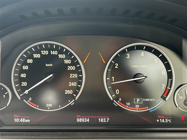 ６シリーズ ６５０ｉクーペ　Ｍスポーツ　サンルフ　純正ナビ　ＣＤ　ＤＶＤ　ＡＭ　ＦＭ　ＵＳＢ　ＡＵＸ　ＢＴ　フルセグＴＶ　バック・サイドカメラ　前ドラレコ　ＥＴＣ　パドルシフト　追クルコン　ＢＳＭ　ＨＵＤ　前後コーナーセンサー　電動Ｐブレー（9枚目）