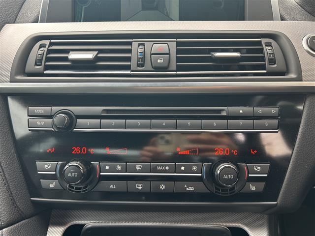 ６シリーズ ６５０ｉクーペ　Ｍスポーツ　サンルフ　純正ナビ　ＣＤ　ＤＶＤ　ＡＭ　ＦＭ　ＵＳＢ　ＡＵＸ　ＢＴ　フルセグＴＶ　バック・サイドカメラ　前ドラレコ　ＥＴＣ　パドルシフト　追クルコン　ＢＳＭ　ＨＵＤ　前後コーナーセンサー　電動Ｐブレー（13枚目）