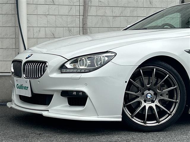 ６シリーズ ６５０ｉクーペ　Ｍスポーツ　サンルフ　純正ナビ　ＣＤ　ＤＶＤ　ＡＭ　ＦＭ　ＵＳＢ　ＡＵＸ　ＢＴ　フルセグＴＶ　バック・サイドカメラ　前ドラレコ　ＥＴＣ　パドルシフト　追クルコン　ＢＳＭ　ＨＵＤ　前後コーナーセンサー　電動Ｐブレー（33枚目）