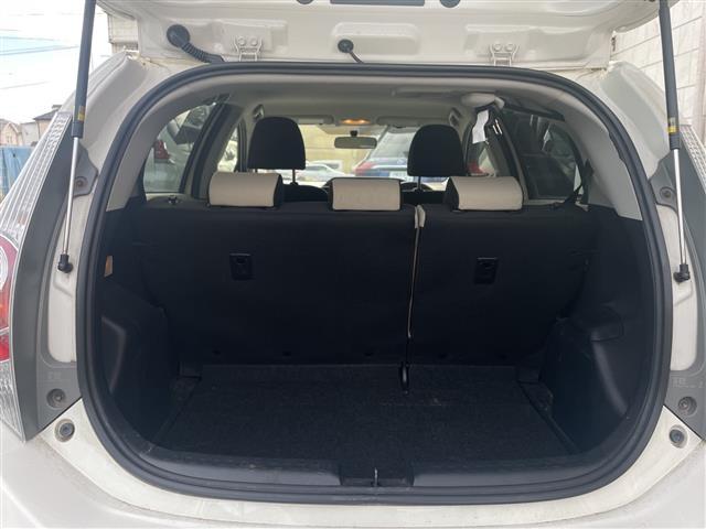 アクア Ｓ　純正ナビ　ＣＤ　ＡＭ　ＦＭ　ＳＤ　ＢＴ　フルセグＴＶ　バックカメラ　ＥＴＣ　ＡＢＳ　横滑り防止装置　オートライト　ＩＳＯＦＩＸ　純正マット　社外アルミホイール　スペアキー１個　保証書　取扱説明書（18枚目）