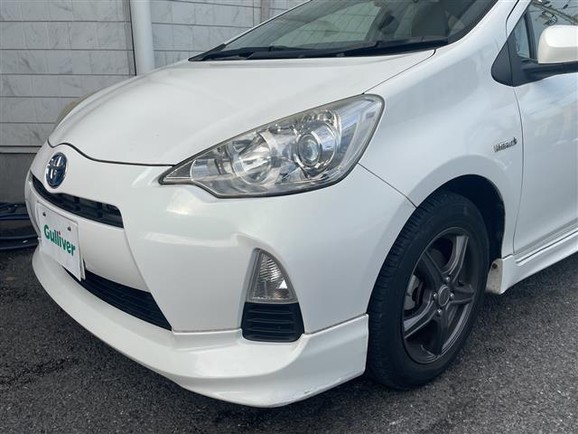 アクア Ｓ　純正ナビ　ＣＤ　ＡＭ　ＦＭ　ＳＤ　ＢＴ　フルセグＴＶ　バックカメラ　ＥＴＣ　ＡＢＳ　横滑り防止装置　オートライト　ＩＳＯＦＩＸ　純正マット　社外アルミホイール　スペアキー１個　保証書　取扱説明書（30枚目）