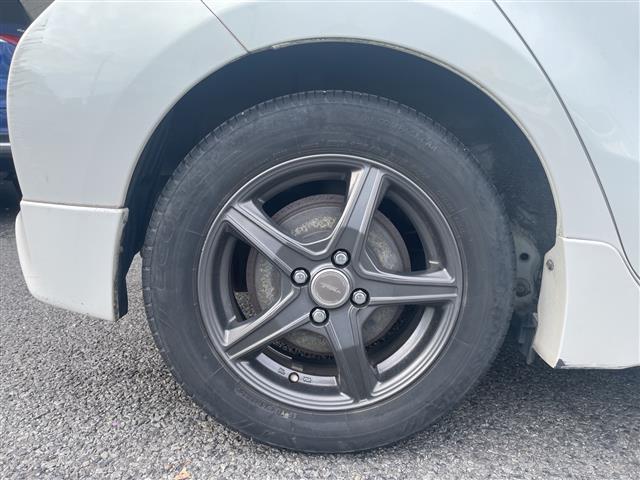 アクア Ｓ　純正ナビ　ＣＤ　ＡＭ　ＦＭ　ＳＤ　ＢＴ　フルセグＴＶ　バックカメラ　ＥＴＣ　ＡＢＳ　横滑り防止装置　オートライト　ＩＳＯＦＩＸ　純正マット　社外アルミホイール　スペアキー１個　保証書　取扱説明書（33枚目）