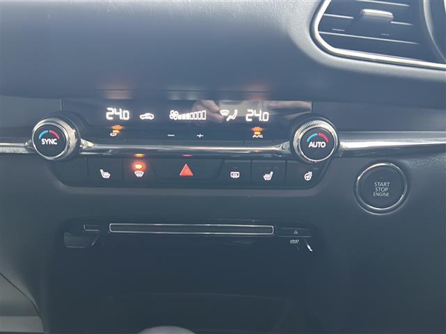 ＣＸ－３０ Ｘ　Ｌパッケージ　４ＷＤ　純正ナビ　Ｂカメラ　衝突軽減　レーンキープ　ＢＳＭ　オートハイビーム　クルコン　革シート　パワーシート　シートヒーター　ハンドルヒーター　ＥＴＣ　前後ドラレコ　電動リアゲート　スペアキー（11枚目）