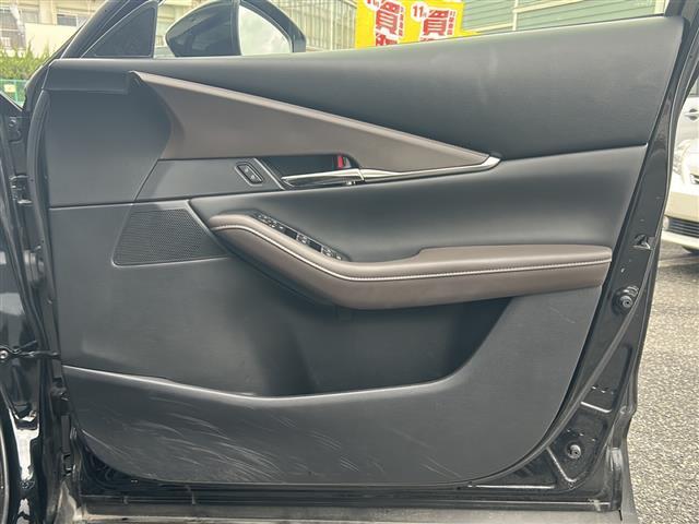 ＣＸ－３０ Ｘ　Ｌパッケージ　４ＷＤ　純正ナビ　Ｂカメラ　衝突軽減　レーンキープ　ＢＳＭ　オートハイビーム　クルコン　革シート　パワーシート　シートヒーター　ハンドルヒーター　ＥＴＣ　前後ドラレコ　電動リアゲート　スペアキー（17枚目）