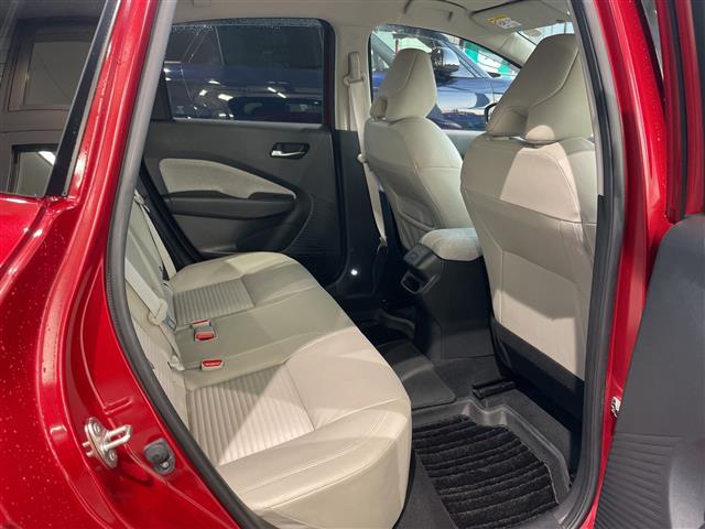 オーラ Ｇ　レザーエディション　１オナ　純正ナビ　全方位カメラ　エマブレ　車線逸脱　後側方衝突　ＢＳＭ　白革シート　シートヒーター　ハンドルヒーター　ＥＴＣ　ドラレコ　デジタルミラー　純正フロアマット　純正ドアバイザー　スペアキー（18枚目）