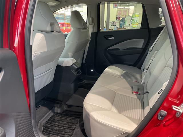 オーラ Ｇ　レザーエディション　１オナ　純正ナビ　全方位カメラ　エマブレ　車線逸脱　後側方衝突　ＢＳＭ　白革シート　シートヒーター　ハンドルヒーター　ＥＴＣ　ドラレコ　デジタルミラー　純正フロアマット　純正ドアバイザー　スペアキー（19枚目）