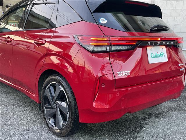 オーラ Ｇ　レザーエディション　１オナ　純正ナビ　全方位カメラ　エマブレ　車線逸脱　後側方衝突　ＢＳＭ　白革シート　シートヒーター　ハンドルヒーター　ＥＴＣ　ドラレコ　デジタルミラー　純正フロアマット　純正ドアバイザー　スペアキー（30枚目）