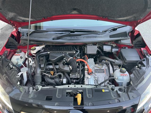 オーラ Ｇ　レザーエディション　１オナ　純正ナビ　全方位カメラ　エマブレ　車線逸脱　後側方衝突　ＢＳＭ　白革シート　シートヒーター　ハンドルヒーター　ＥＴＣ　ドラレコ　デジタルミラー　純正フロアマット　純正ドアバイザー　スペアキー（34枚目）