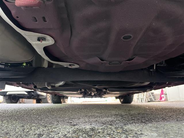 オーラ Ｇ　レザーエディション　１オナ　純正ナビ　全方位カメラ　エマブレ　車線逸脱　後側方衝突　ＢＳＭ　白革シート　シートヒーター　ハンドルヒーター　ＥＴＣ　ドラレコ　デジタルミラー　純正フロアマット　純正ドアバイザー　スペアキー（35枚目）