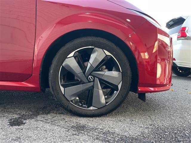 オーラ Ｇ　レザーエディション　１オナ　純正ナビ　全方位カメラ　エマブレ　車線逸脱　後側方衝突　ＢＳＭ　白革シート　シートヒーター　ハンドルヒーター　ＥＴＣ　ドラレコ　デジタルミラー　純正フロアマット　純正ドアバイザー　スペアキー（36枚目）