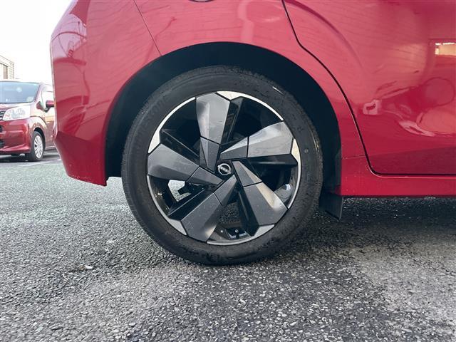 オーラ Ｇ　レザーエディション　１オナ　純正ナビ　全方位カメラ　エマブレ　車線逸脱　後側方衝突　ＢＳＭ　白革シート　シートヒーター　ハンドルヒーター　ＥＴＣ　ドラレコ　デジタルミラー　純正フロアマット　純正ドアバイザー　スペアキー（38枚目）