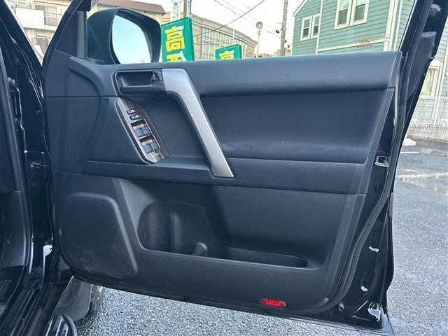 ランドクルーザープラド TX 1オーナー 純正ナビ CD DVD FM AM SD BT フルセグTV Bカメラ 前方ドラレコ ETC2.0 レーダークルコン サイドアンダーミラー レーンキープ プリクラッシュ コーナーセンサー(17枚目)