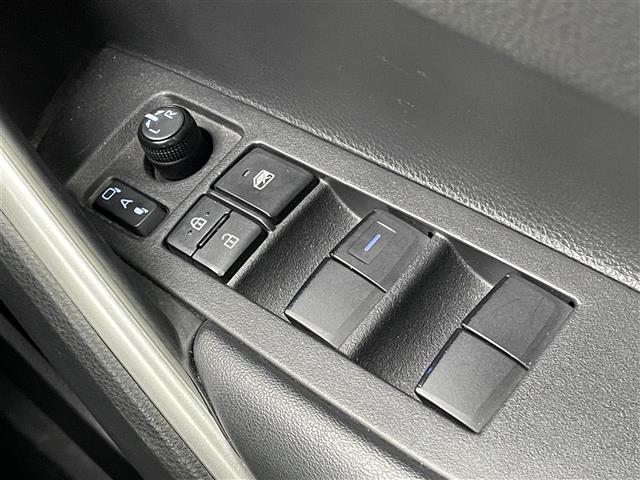 カローラクロス Ｚ　ワンオーナー／純正メーカーナビ【フルセグＴＶ／Ｂｌｕｅｔｏｏｔｈ】／全方位モニター／ＥＴＣ／ドライブレコーダー／ハーフレザーシート／シートヒーター（Ｄ／Ｎ）／パワーシート／衝突被害軽減システム／ＬＥＤ（28枚目）