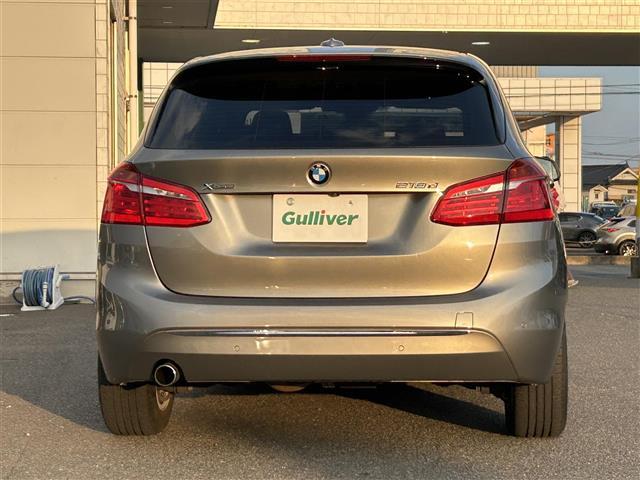 ２シリーズ ２１８ｄ　ｘＤｒｉｖｅアクティブツアラーラグジュアリ　純正ＨＤＤナビ／バックカメラ／黒レザーシート／シートヒーター／パワーシート／インテリジェントセーフティ／ＬＥＤヘッドライト／パーキングアシスト／コンフォートアクセス／前後ＰＤＣ／パワーバックドア（4枚目）