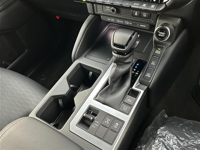 ランドクルーザー250 VX ワンオーナー/アドバンストドライブ/サンルーフ/純正ナビ(HDMI/フルセグTV/Bluetooth)/全方位モニター/ETC2.0/JBLサウンド/デジタルインナーミラー/ルーフレール/黒衝突軽減(22枚目)