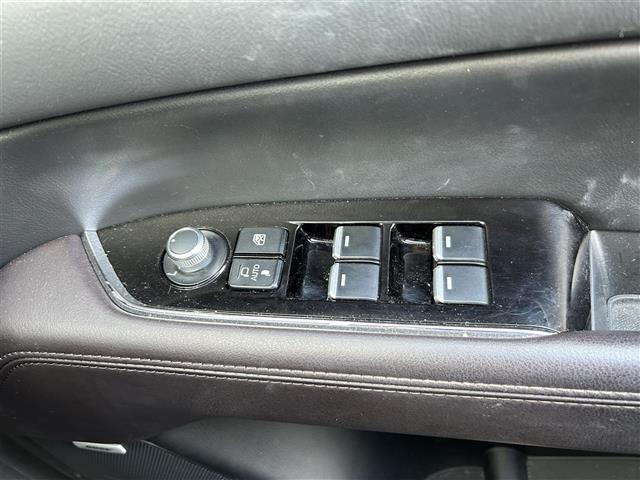 ＣＸ－８ ２５Ｓ　Ｌパッケージ　衝突軽減ブレーキ／サンルーフ／純正ナビ／地デジＴＶ／Ｂｌｕｅｔｏｏｔｈ／ＢＯＳＥスピーカー／黒レザーシート／シートヒーター／エアシート／アクティブドライビングディスプレイ／ステアリングヒーター／ＢＳＭ（27枚目）