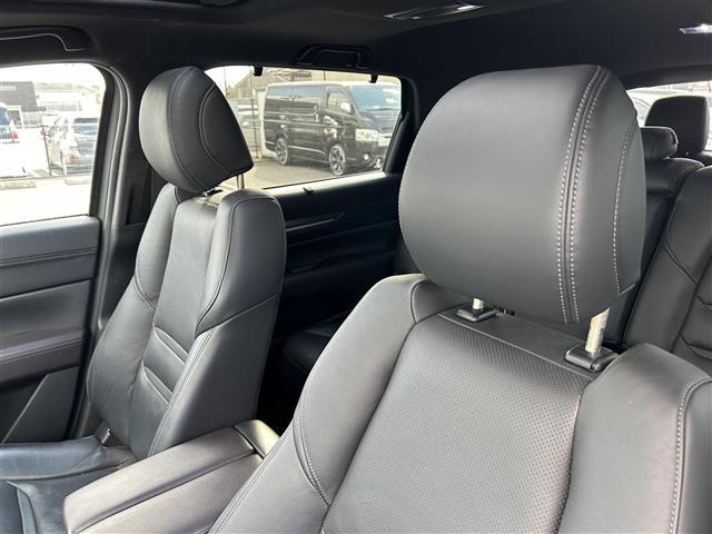 ＣＸ－８ ２５Ｓ　Ｌパッケージ　衝突軽減ブレーキ／サンルーフ／純正ナビ／地デジＴＶ／Ｂｌｕｅｔｏｏｔｈ／ＢＯＳＥスピーカー／黒レザーシート／シートヒーター／エアシート／アクティブドライビングディスプレイ／ステアリングヒーター／ＢＳＭ（32枚目）