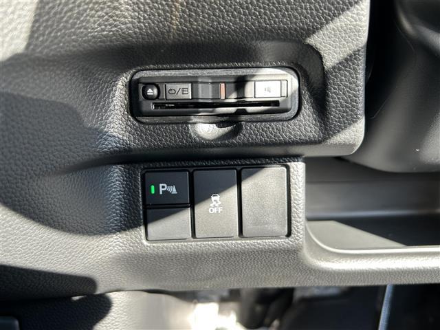 Ｎ－ＢＯＸカスタム Ｌ　アルパインナビ／クルーズコントロール／ホンダセンシング（衝突防止機能・レーンキープアシスト・パーキングセンサーシステム）／プラズマクラスターエアコン／両側パワースライドドア／電格ミラー／ＵＳＢ端子（22枚目）