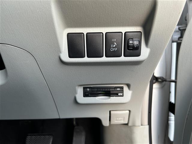 プリウスアルファ S 純正ナビTV付/クリアランスソナー/ETC/バックカメラ/HID/フォグランプ/プッシュスタート/スペアキー/電格ミラー/ウインカーミラー/bluetooth(22枚目)