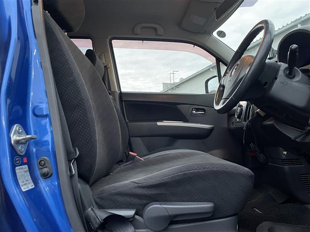 ワゴンR リミテッド ワンオーナー/社外メモリナビ/フルセグTV/盗難防止装置/オートライト/プッシュスタート/スペアキー/スマートキー/純正14インチアルミホイール/純正フロアマット/HID/保証書有り/取扱説明書有り(18枚目)