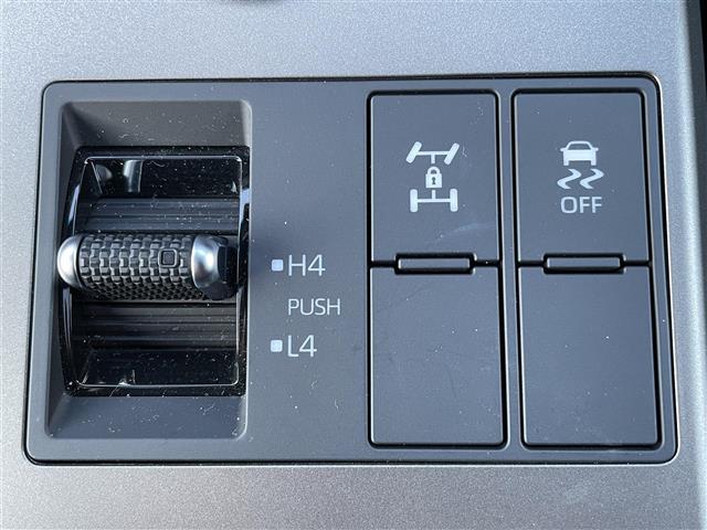 ランドクルーザー２５０ ＶＸファーストエディション　丸目ヘッドライト／アドバンストドライブ／ワンオーナー／サンルーフ／純正ナビ（フルセグＴＶ／ＨＤＭＩ／Ｂｌｕｅｔｏｏｔｈ）／ＪＢＬサウンド／全方位モニター／置くだけ充電／デジタルインナーミラー／茶レザー（33枚目）