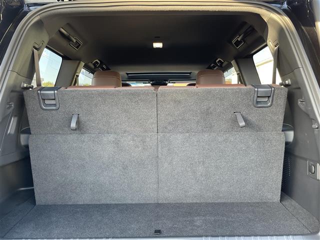 ランドクルーザー２５０ ＶＸファーストエディション　丸目ヘッドライト／アドバンストドライブ／ワンオーナー／サンルーフ／純正ナビ（フルセグＴＶ／ＨＤＭＩ／Ｂｌｕｅｔｏｏｔｈ）／ＪＢＬサウンド／全方位モニター／置くだけ充電／デジタルインナーミラー／茶レザー（40枚目）